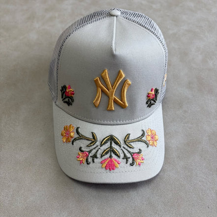 New York Yankees Floral Icon Trucker A-Frame Snapback