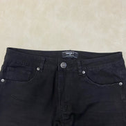 MID-RISE SLIM-FIT CARGO JEANS