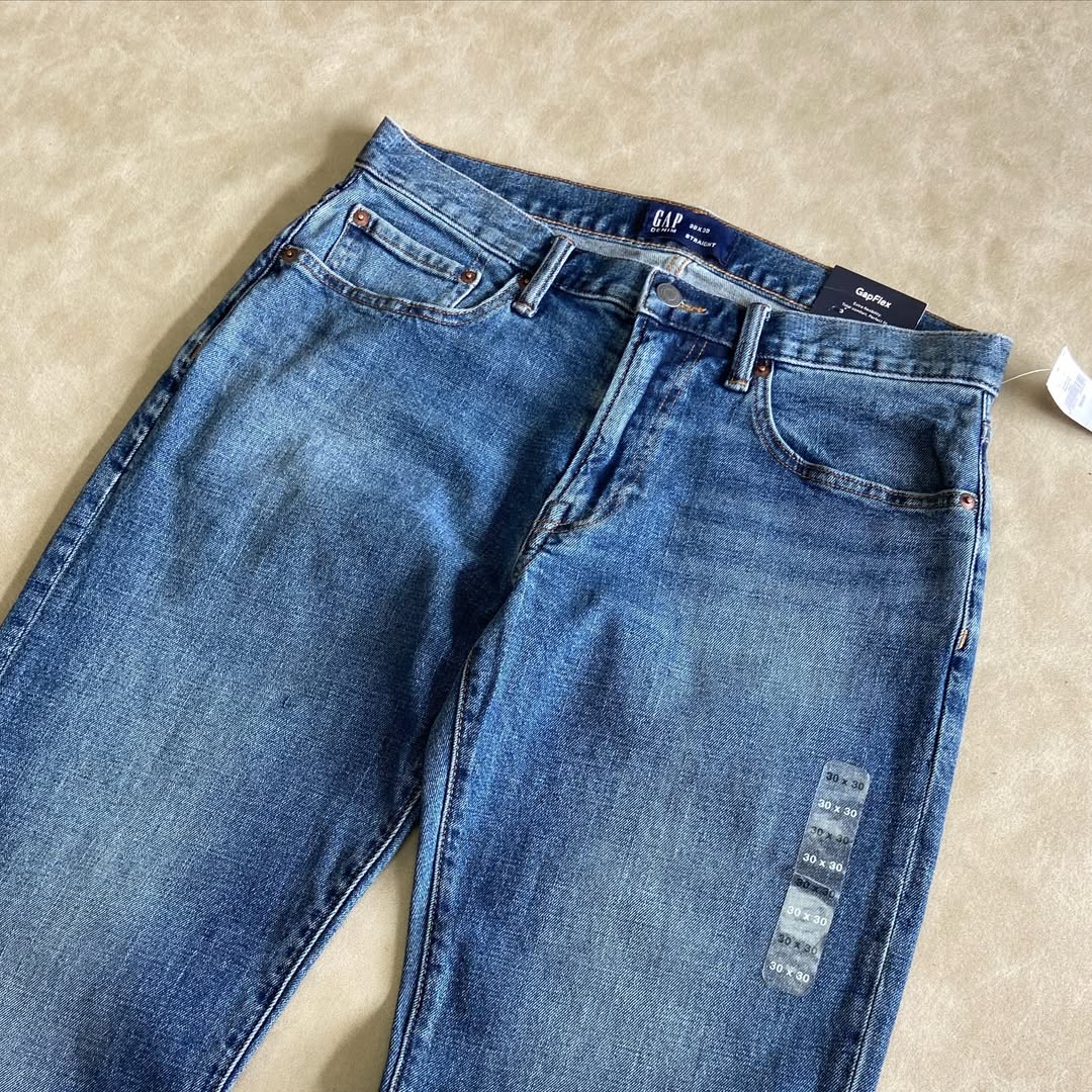 GAP Straight Jeans