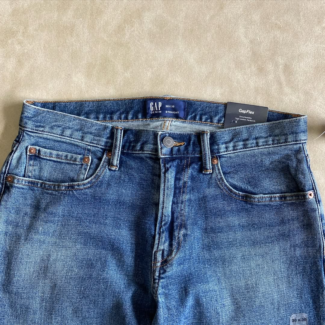GAP Straight Jeans