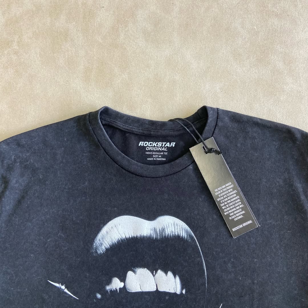 Blank Vintage Black T-Shirt