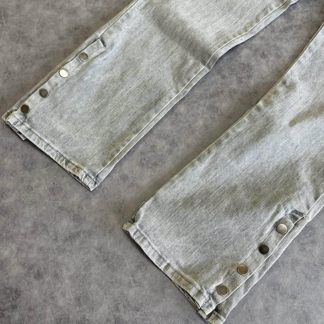 3D Pocket Slim Convertible Snap Flare Jeans