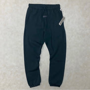 FEAR OF GOD ESSENTIALS SWEATPANTS (STRETCH LIMO)