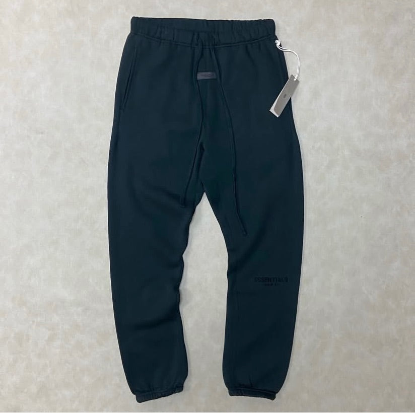 FEAR OF GOD ESSENTIALS SWEATPANTS (STRETCH LIMO)