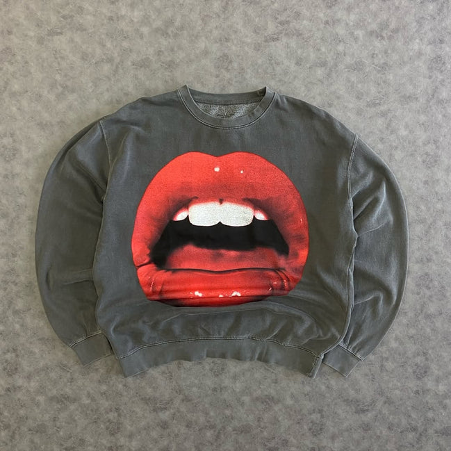 Long-Sleeved Shirt With Lip Print