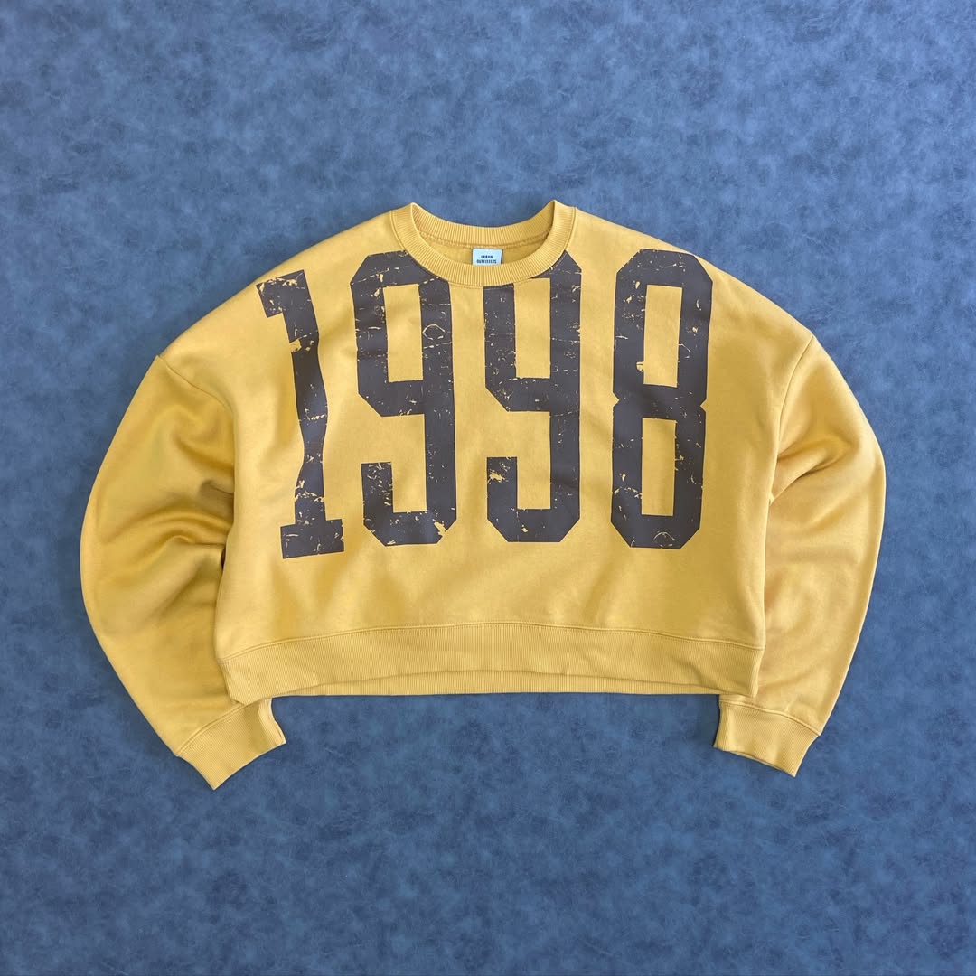 1998 Graphic Cropped Crew Neck Pullover
