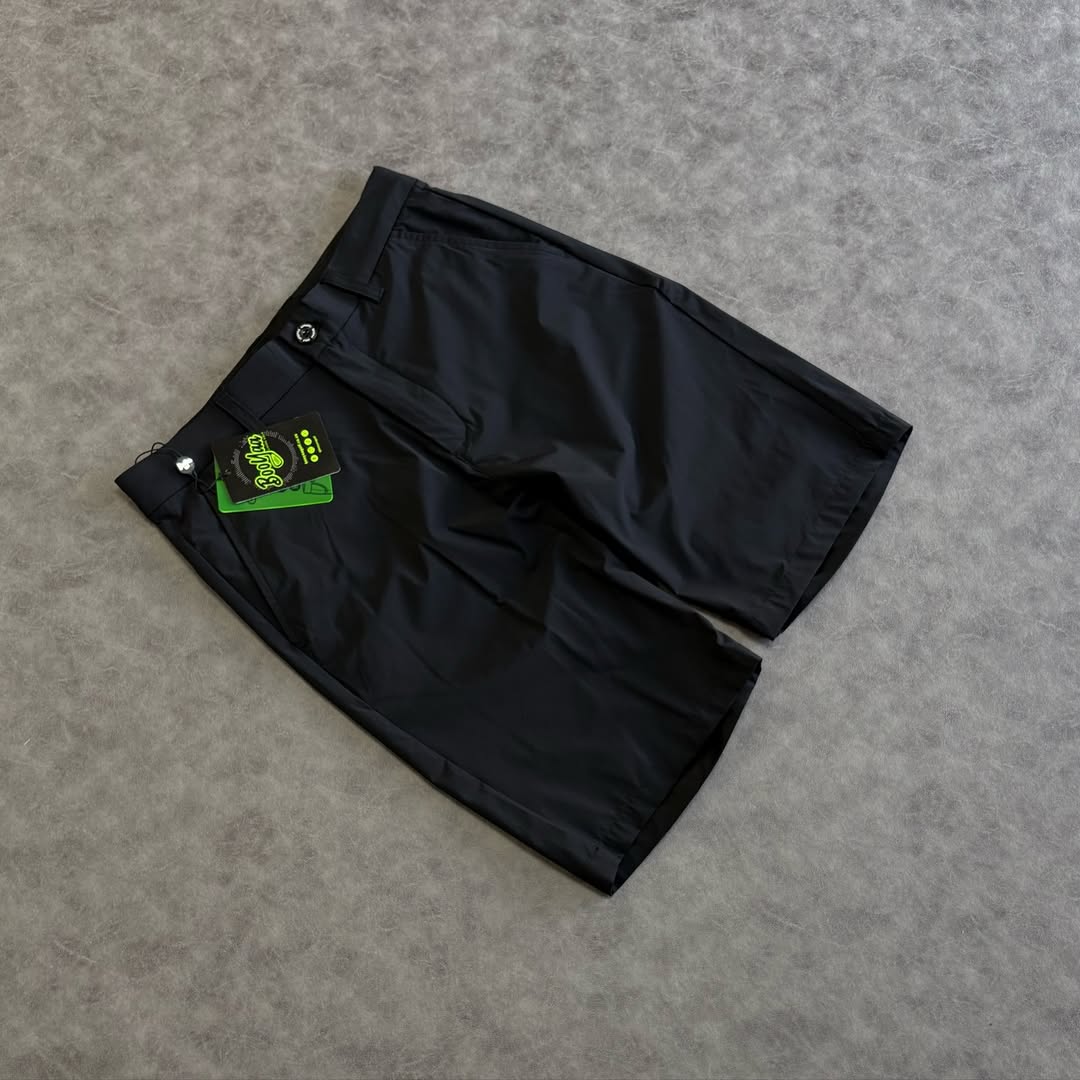 BOOYAA BIRDIE BREATHER - GOLF SHORTS - BLACK