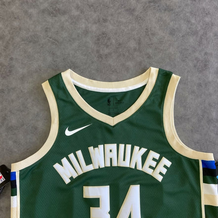Milwaukee Bucks Icon Edition 2022/23